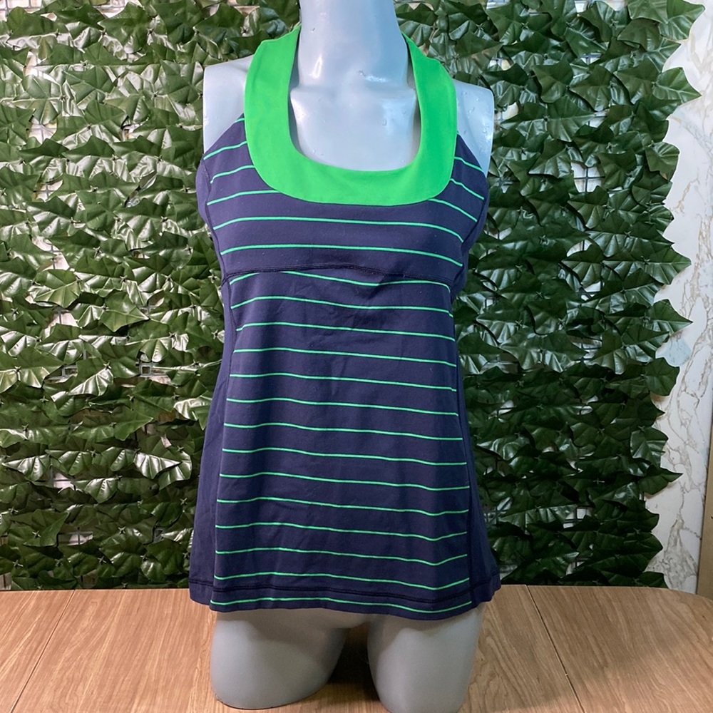 Lululemon tank top scoop neck